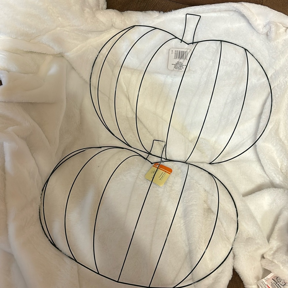4 Pumpkin Wire Wreath forms